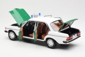 Mercedes E-Class W123 Polizei Norev 1:18 B66040676 Metal - imagen 5 de 8