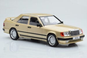 Mercedes E-Class W124 Tuning Beige MCG 1:18 MCG18342 Metal - imagen 4 de 6