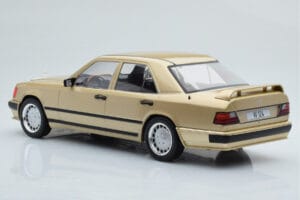 Mercedes E-Class W124 Tuning Beige MCG 1:18 MCG18342 Metal - imagen 5 de 6