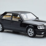 Mercedes E-Class W124 Tuning Negro MCG 1:18 - image 4 of 6