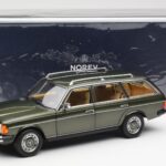 Mercedes 230T W123 T-Model Verde Metalizado Norev 1:18 183730 - image 8 of 8