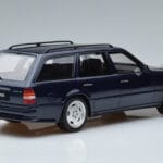 Mercedes E36 AMG S124 Azul Otto 1:18 OT753 Resina - image 2 of 6