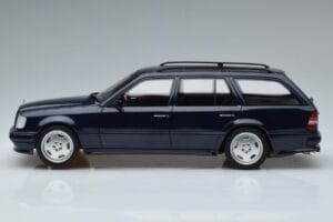Mercedes E36 AMG S124 Azul Otto 1:18 OT753 Resina - imagen 3 de 6
