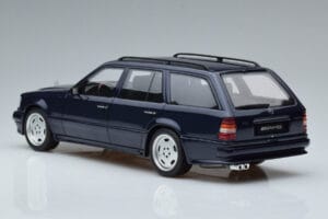 Mercedes E36 AMG S124 Azul Otto 1:18 OT753 Resina - imagen 5 de 6