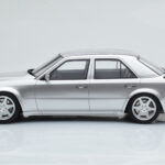 Mercedes E500 W124 Plata Otto 1:18 - image 3 of 6