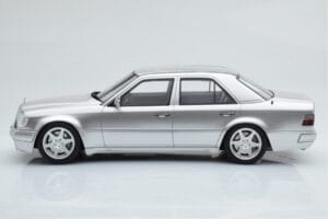 Mercedes E500 W124 Plata Otto 1:18 OT623 Resina - imagen 3 de 6