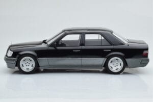 Mercedes E60 AMG W124 Negro Otto 1:18 OT131 Resina - imagen 3 de 6