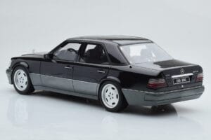 Mercedes E60 AMG W124 Negro Otto 1:18 OT131 Resina - imagen 5 de 6