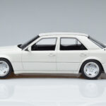 Mercedes E60 AMG W124 Blanco Otto 1:18 - image 3 of 6