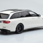 Mercedes AMG E63 S S213 T-Model Blanco GT Spirit 1:18 - image 2 of 6
