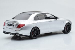 Mercedes AMG E63 S W213 Plata GT Spirit 1:18 GT230 Resina - imagen 2 de 6