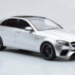 Mercedes AMG E63 S W213 Plata GT Spirit 1:18 - image 4 of 6