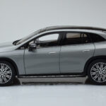 Mercedes EQE SUV X294 AMG Line Alpine Gris NZG 1:18 - image 4 of 8