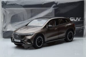 Mercedes EQE SUV X294 AMG Line Velvet Marrón NZG 1:18 B66960836 Metal - imagen 8 de 8
