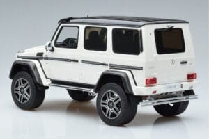 Mercedes G500 4x4 W463 GT Spirit 1:18 GT142 Resina - imagen 5 de 6