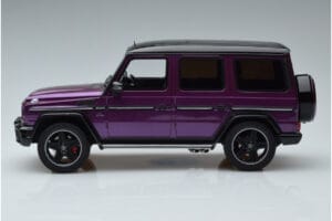 Mercedes G63 AMG W463 Crazy Color Galactic Beam Dealer Edition GT Spirit 1:18 B66961014 Resina - imagen 3 de 6
