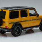 Mercedes AMG G63 W463 Crazy Color Solar Beam Edición Concesionario GT Spirit 1:18 B66961012 Resina - image 2 of 6