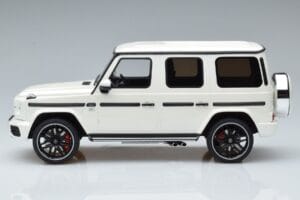 Mercedes AMG G63 W463 Blanco GT Spirit 1:18 KJ038 Metal - imagen 3 de 6