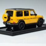 Mercedes AMG G63 W463 Amarillo MotorHelix 1:18 MH018 Y Resina - image 2 of 7