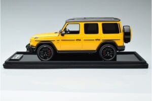 Mercedes AMG G63 W463 Amarillo MotorHelix 1:18 MH018-Y Resina - imagen 3 de 7