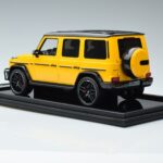 Mercedes AMG G63 W463 Amarillo MotorHelix 1:18 MH018 Y Resina - image 5 of 7