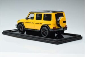 Mercedes AMG G63 W463 Amarillo MotorHelix 1:18 MH018-Y Resina - imagen 5 de 7