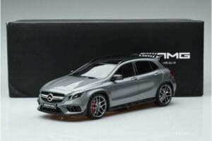 Mercedes AMG GLA 45 X156 Edición Concesionario GT Spirit 1:18 B66960467 Resina - imagen 6 de 6