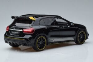 Mercedes AMG GLA45 X156 Amarillo Night Edition GT Spirit 1:18 B66960469 Resina - imagen 2 de 6