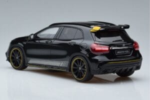 Mercedes AMG GLA45 X156 Amarillo Night Edition GT Spirit 1:18 B66960469 Resina - imagen 5 de 6