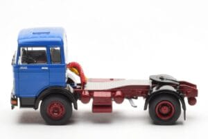 Mercedes LPS 1632 Azul IXO 1:43 TR175