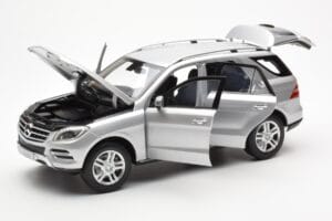 Mercedes M-Class W166 Iridium Plata Metalizado Minichamps 1:18 B66960064 Metal - imagen 2 de 8