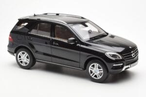 Mercedes M-Class W166 Obsidian Negro Metalizado Minichamps 1:18 B66960063 Metal - imagen 6 de 8