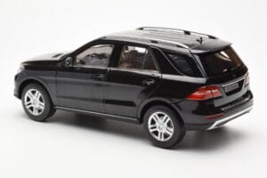 Mercedes M-Class W166 Obsidian Negro Metalizado Minichamps 1:18 B66960063 Metal - imagen 7 de 8