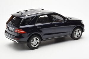 Mercedes M-Class W166 Tansanite Azul Metalizado Minichamps 1:18 B66960065 Metal - imagen 3 de 8