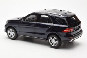 Mercedes M-Class W166 Tansanite Azul Metalizado Minichamps 1:18 B66960065 Metal - imagen 7 de 8