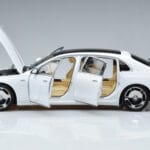Mercedes Maybach S600 W222 V12 Biturbo Diamond Blanco Almost Real 1:18 - image 5 of 11