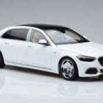 Mercedes Maybach S600 W222 V12 Biturbo Diamond Blanco Almost Real 1:18 - image 6 of 11