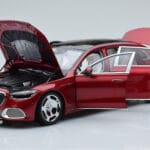 Mercedes Maybach S600 W222 V12 Biturbo Patagonia Rojo Almost Real 1:18 - image 2 of 10