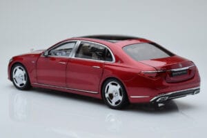 Mercedes Maybach S600 W222 V12 Biturbo Patagonia Rojo Almost Real 1:18 820119 Metal - imagen 7 de 10