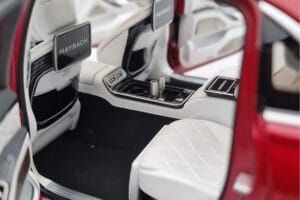Mercedes Maybach S600 W222 V12 Biturbo Patagonia Rojo Almost Real 1:18 820119 Metal - imagen 9 de 10