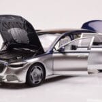 Mercedes Maybach S680 W223 Nautical Azul Cirrus Plateado Almost Real 1:18 - image 2 of 8
