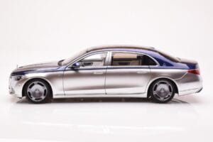 Mercedes Maybach S680 W223 Nautical Azul Cirrus Plateado Almost Real 1:18 820125 Metal - imagen 4 de 8