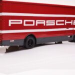Mercedes O317 Porsche Transporter Rojo CMR 1:18 - image 2 of 12