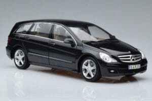Mercedes R-Class W251 Obsidian Negro Minichamps 1:18 B66962325 Metal - imagen 5 de 7