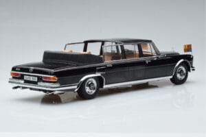 Mercedes 600 Pullman W100 Landaulet Queen Elizabeth II KK-Scale 1:18 KKDC181185 Metal - imagen 2 de 6