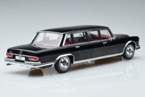 Mercedes 600 LWB Pullman W100 Negro MCG 1:18 MCG18187 Metal - imagen 2 de 6