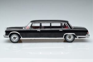 Mercedes 600 LWB Pullman W100 Negro MCG 1:18 MCG18187 Metal - imagen 3 de 6