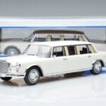 Mercedes S-Class 600 W100 LWB Pullman Blanco MCG 1:18 MCG18188 Metal - image 6 of 6