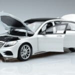 Mercedes S-Class W222 AMG Line Norev 1:18 183792 Metal - image 2 of 7