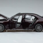 Mercedes S-Class W223 AMG Line Rojo Norev 1:18 - image 4 of 8